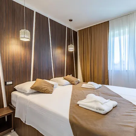 Alba Rossa Near Pula For 6 People With Private 50 M2 Pool Only 1 Km From The * Sisan