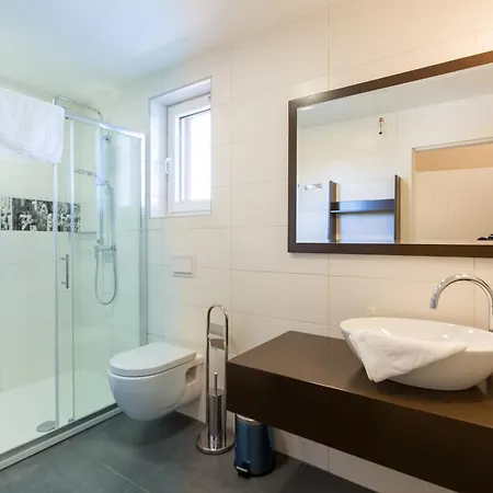 Alba Rossa Near Pula For 6 People With Private 50 M2 Pool Only 1 Km From The Villa *
